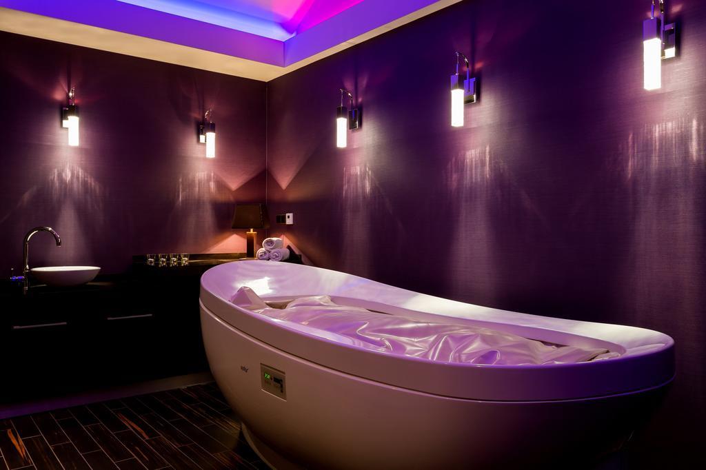 Hotel Uroczysko Cedzyna Екстериор снимка