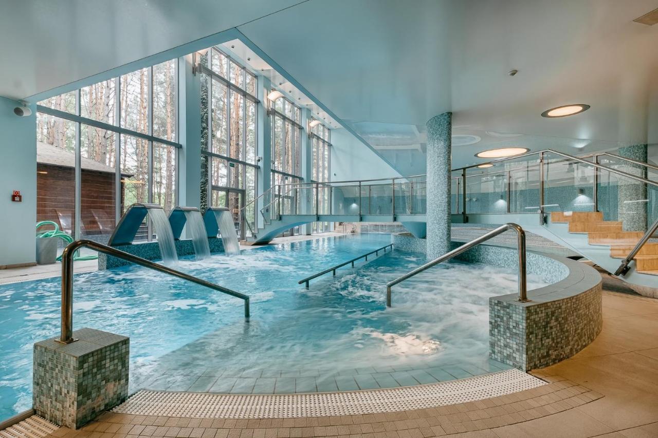Hotel Uroczysko Cedzyna Екстериор снимка